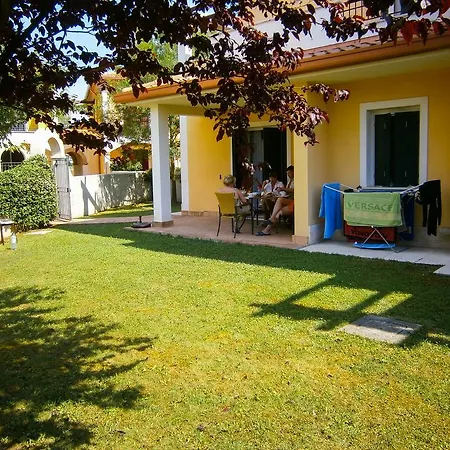 Villaggio Sant'andrea アパートホテル 4*