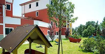 Villaggio Sant'andrea 4* كاوْرلي