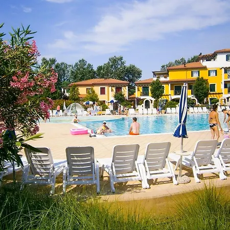 מלון דירות Villaggio Sant'andrea קאורלה