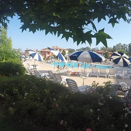 Villaggio Sant'andrea كاوْرلي