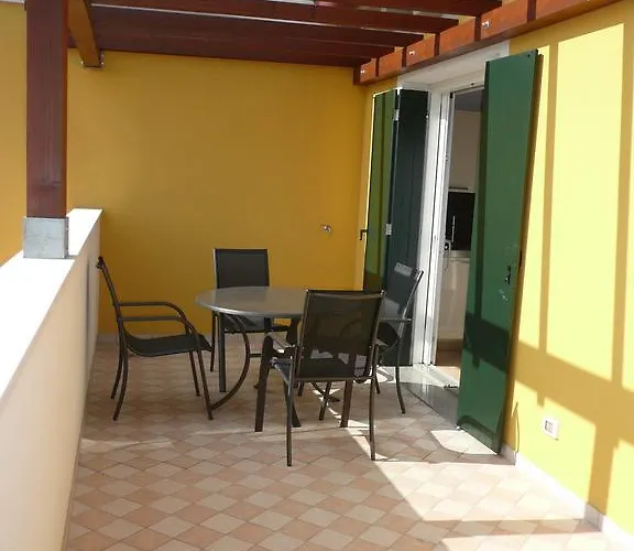 מלון דירות Villaggio Sant'andrea 4*