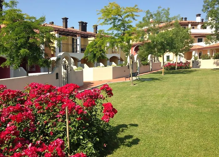 Aparthotel Villaggio Sant'andrea 4*