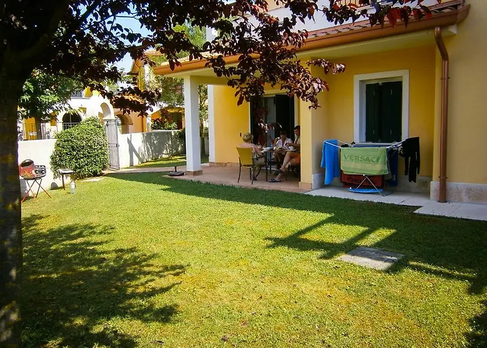 Villaggio Sant'andrea מלון דירות 4*