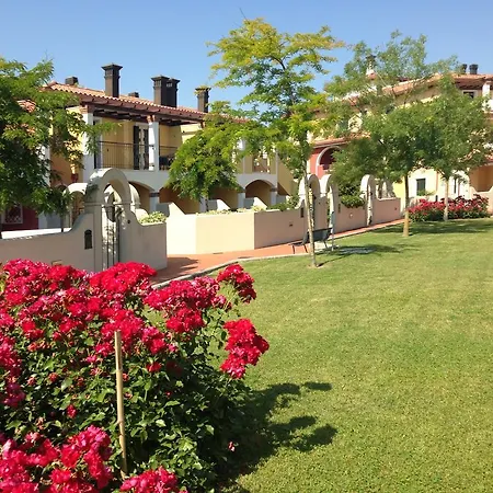 アパートホテル Villaggio Sant'andrea 4*