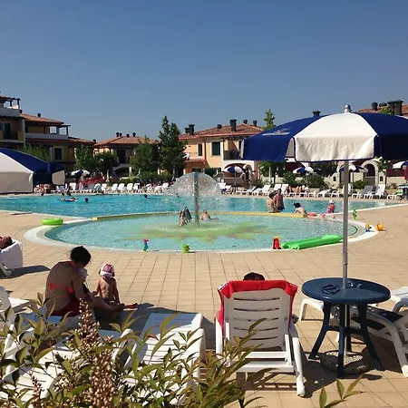 Apartmanhotel Villaggio Sant'andrea 4*