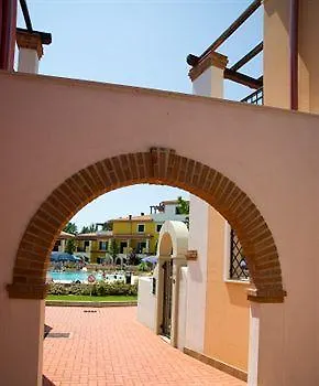 Villaggio Sant'andrea アパートホテル 4*