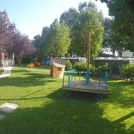 Villaggio Sant'andrea 4* Каорле