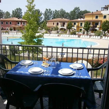 Villaggio Sant'andrea アパートホテル 4*