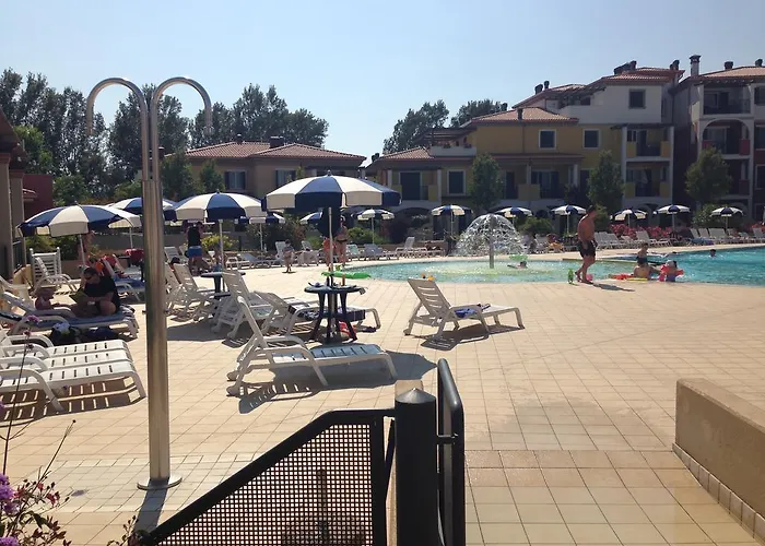 Apartahotel Villaggio Sant'andrea 4*
